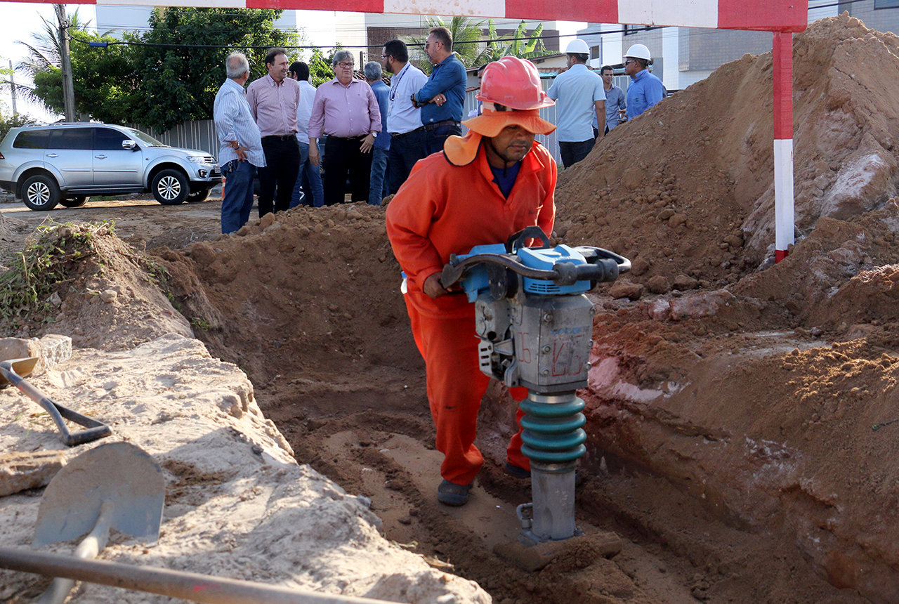 obras de saneamento em JP Foto Francisco França Secom PB (8).JPG