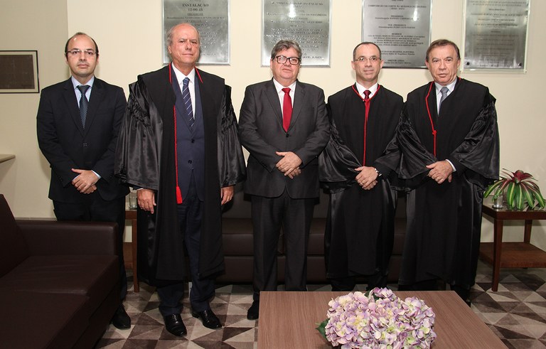 joao azevedo e juiz federal rogerio goncalves noTRE PB_foto francisco franca (13).JPG