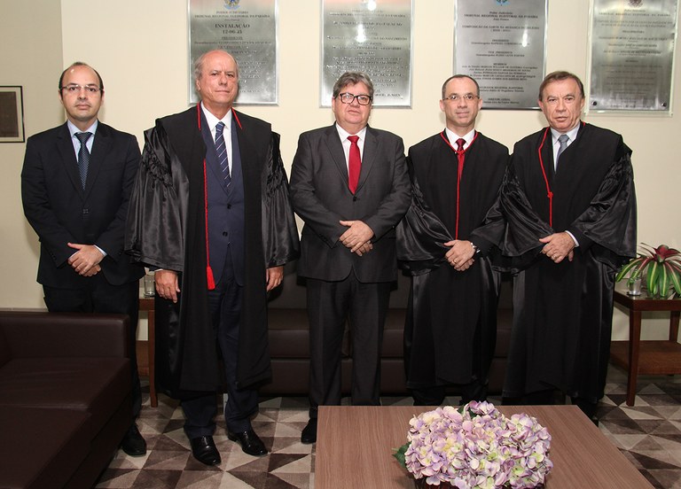 joao azevedo e juiz federal rogerio goncalves noTRE PB_foto francisco franca (4).JPG