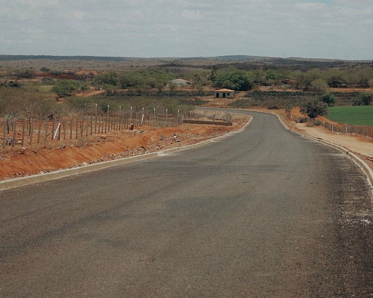 WhatsApp Image 2025-10-27 at 15.37.34.jpeg WhatsApp Image 2025-10-27 at 15.37.34.jpeg