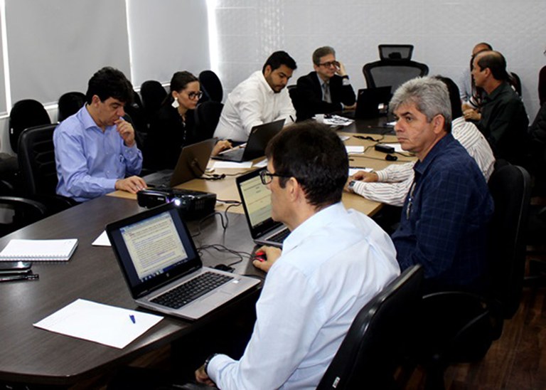 07_08_19 Missão do BID conhece os 18 produtos do Profisco II que vão modernizar a Gestão Fiscal da Paraíba (1).jpg