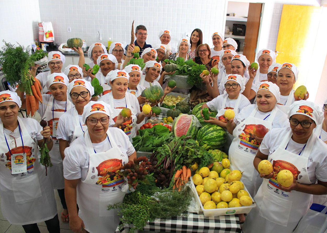 10_10_19 Merendeiras e cozinheiras de Esperança participam de cursos de boas práticas da Empaer (2).jpg