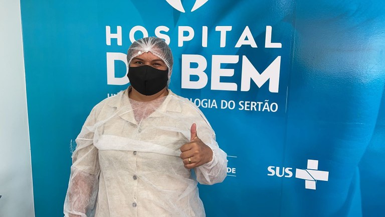 Maria Vanuzia, agricultora de Junco do Seridó, foi uma das pacientes desta quinta-feira.jpeg
