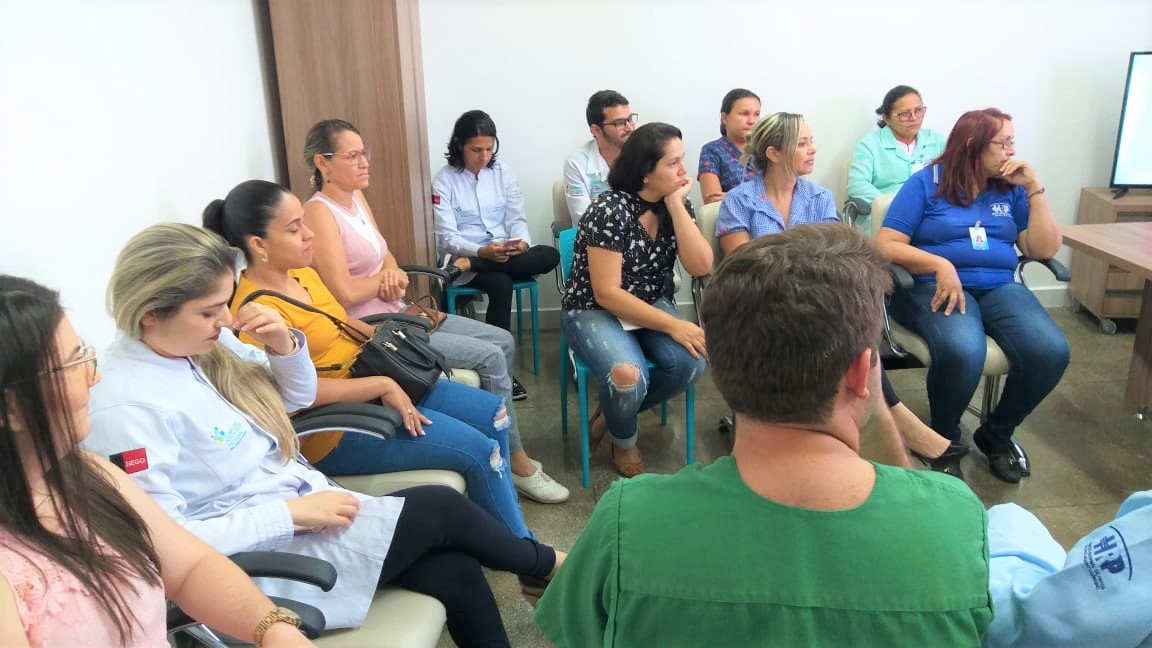 Funcionáros do Hospital do Bem no bate papo desta quinta-feira.jpg