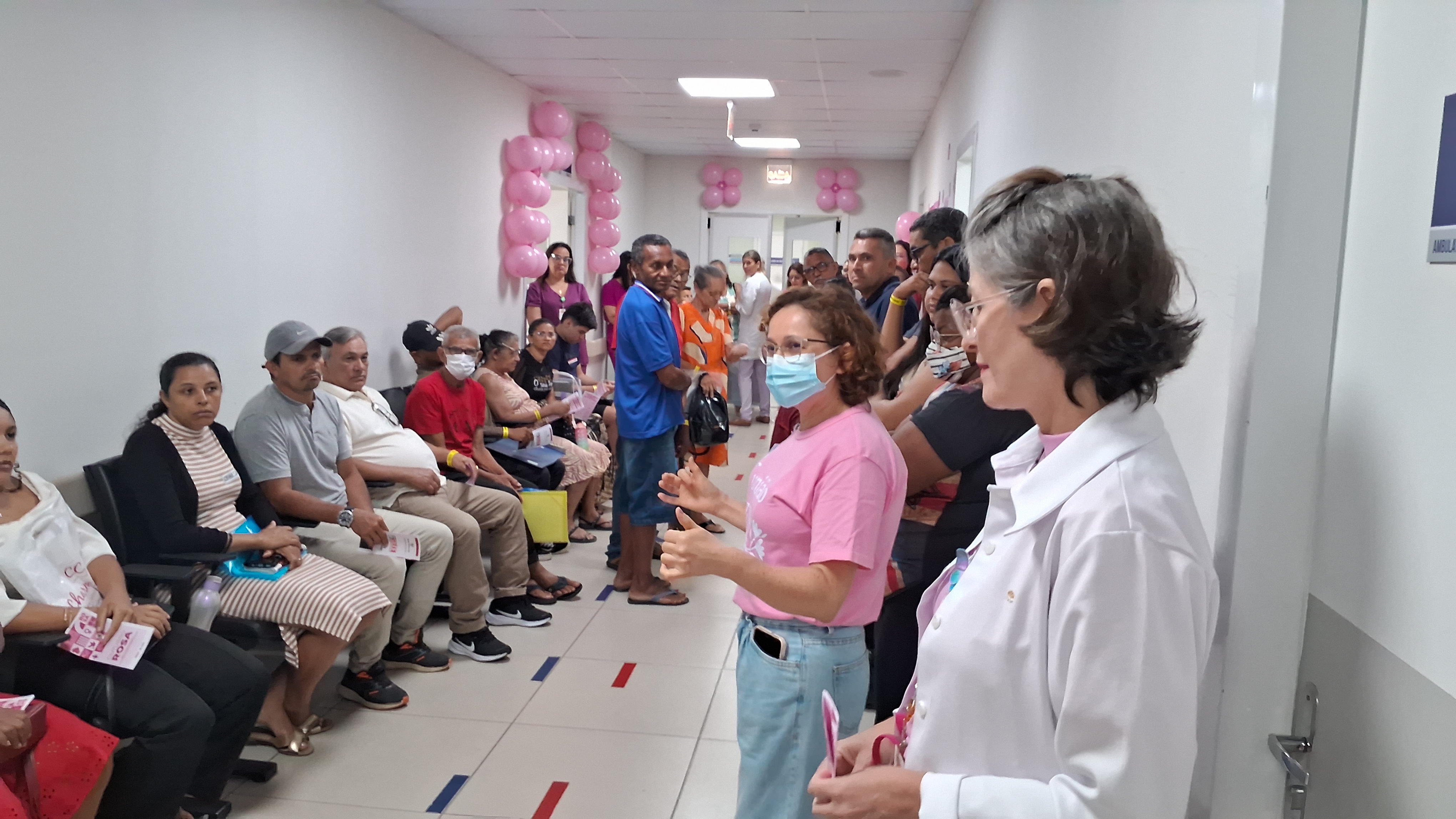 Outubro Rosa - Hospital Metropolitano promove ação de conscientização sobre prevenção do câncer de mama (3).jpg