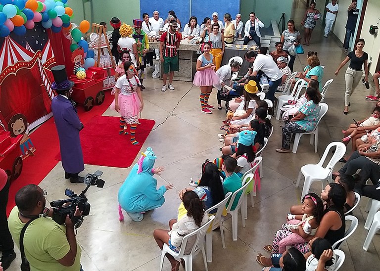 10_10_19 Pacientes do Hospital de Trauma de João Pessoa ganham festa do Dia das Crianças (2).jpg