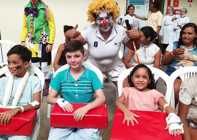 10_10_19 Pacientes do Hospital de Trauma de João Pessoa ganham festa do Dia das Crianças (5).jpg