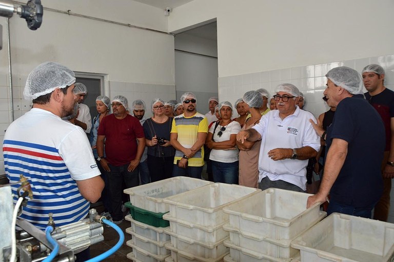 19-11-19 Visita A Usina e Produtores de Leite de Cabra em Cabaceiras Foto-Alberto Machado  (11).JPG