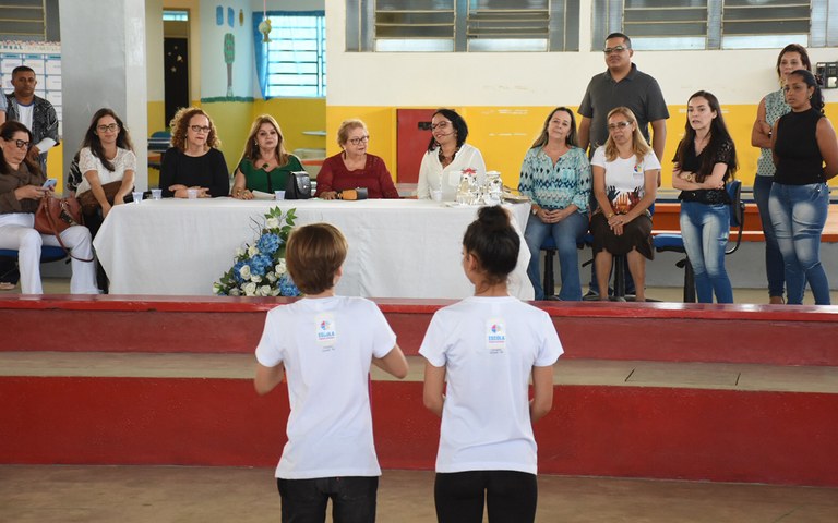 primeira dama visita EDAC CG escola de audio comunicacao foto andre lucio (3).JPG