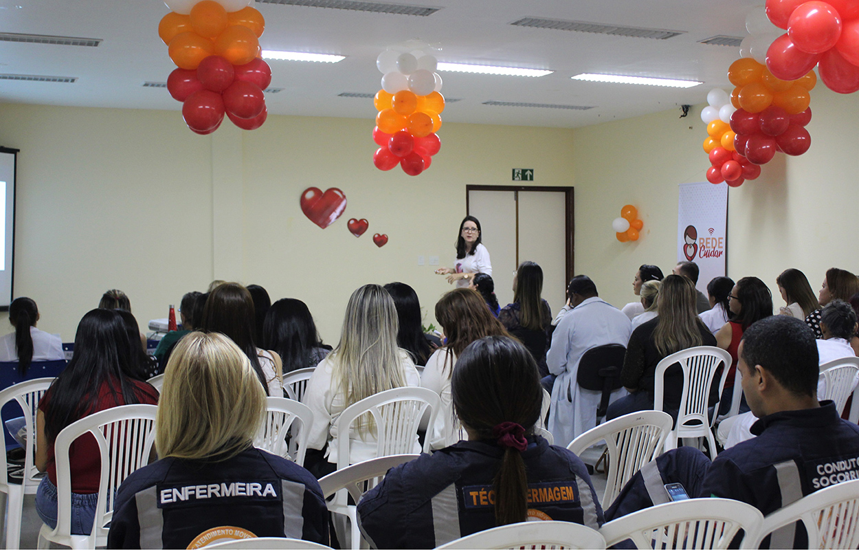 capacitacao com a Dr eva pires rede cuidar.jpg