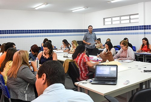 reuniao-com-gerencias-regionais-na-preparacao-dos-alunos-ao-enem_foto-delmer-rodrigues-1.jpg