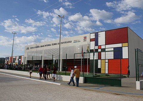ricardo-inaugura-ECIT-escola-em-itaporanga-foto-francisco-franca-8.jpg