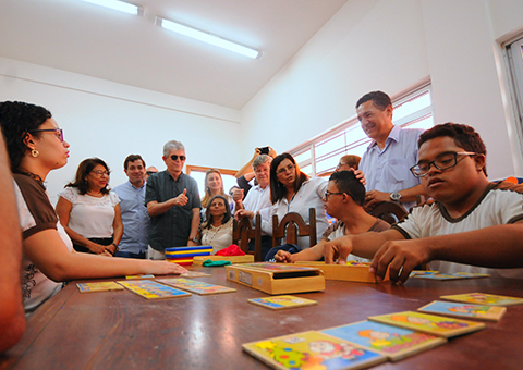 ricardo-entrega-refoma-de-escola-em-sape-foto-jose-marques-5.jpg