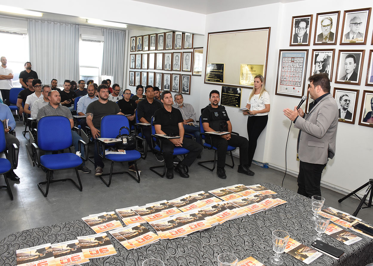 09_08_19 Lançamento da plaquete dos 90 anos da SEAP (3).JPG