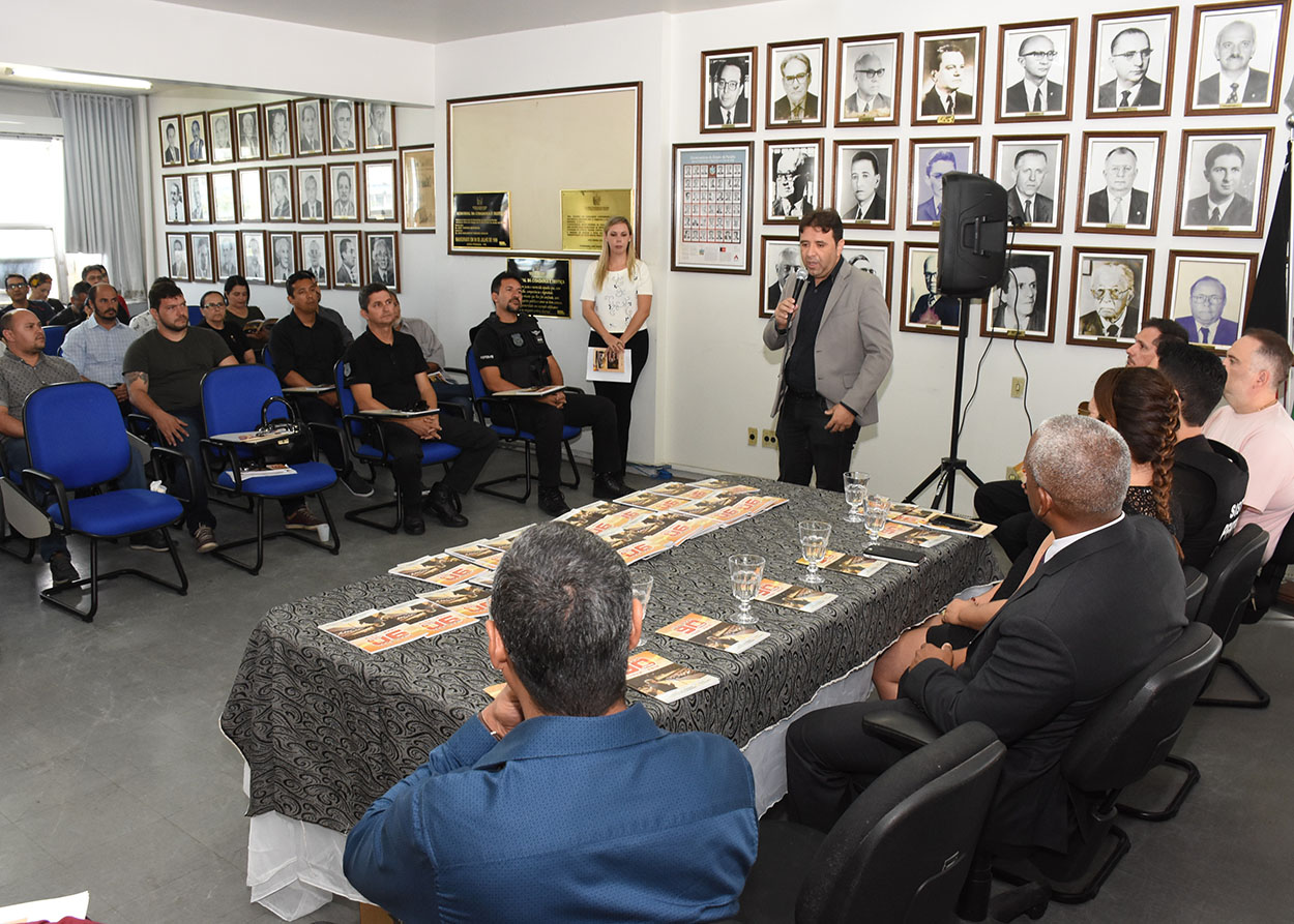 09_08_19 Lançamento da plaquete dos 90 anos da SEAP (4).JPG