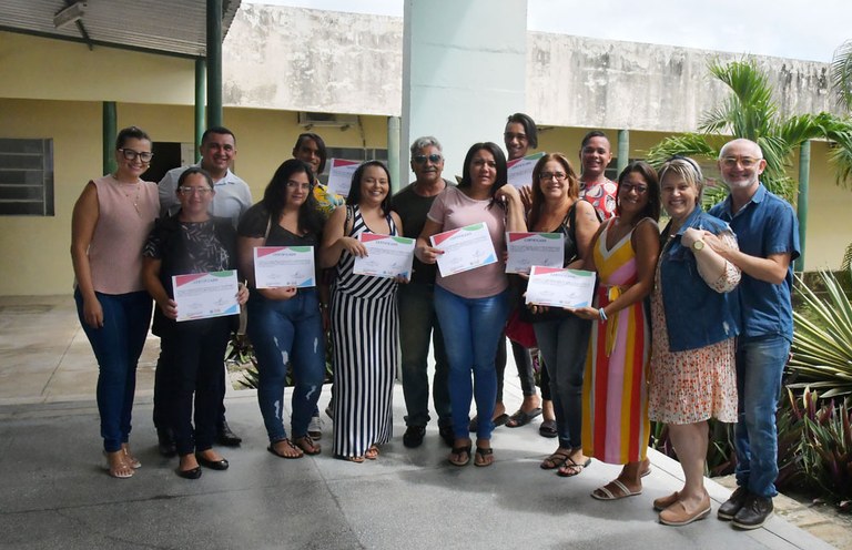 01-06-22 Entrega de Certificado no CSU de Mandacaru Foto-Alberto Machado  (20).JPG