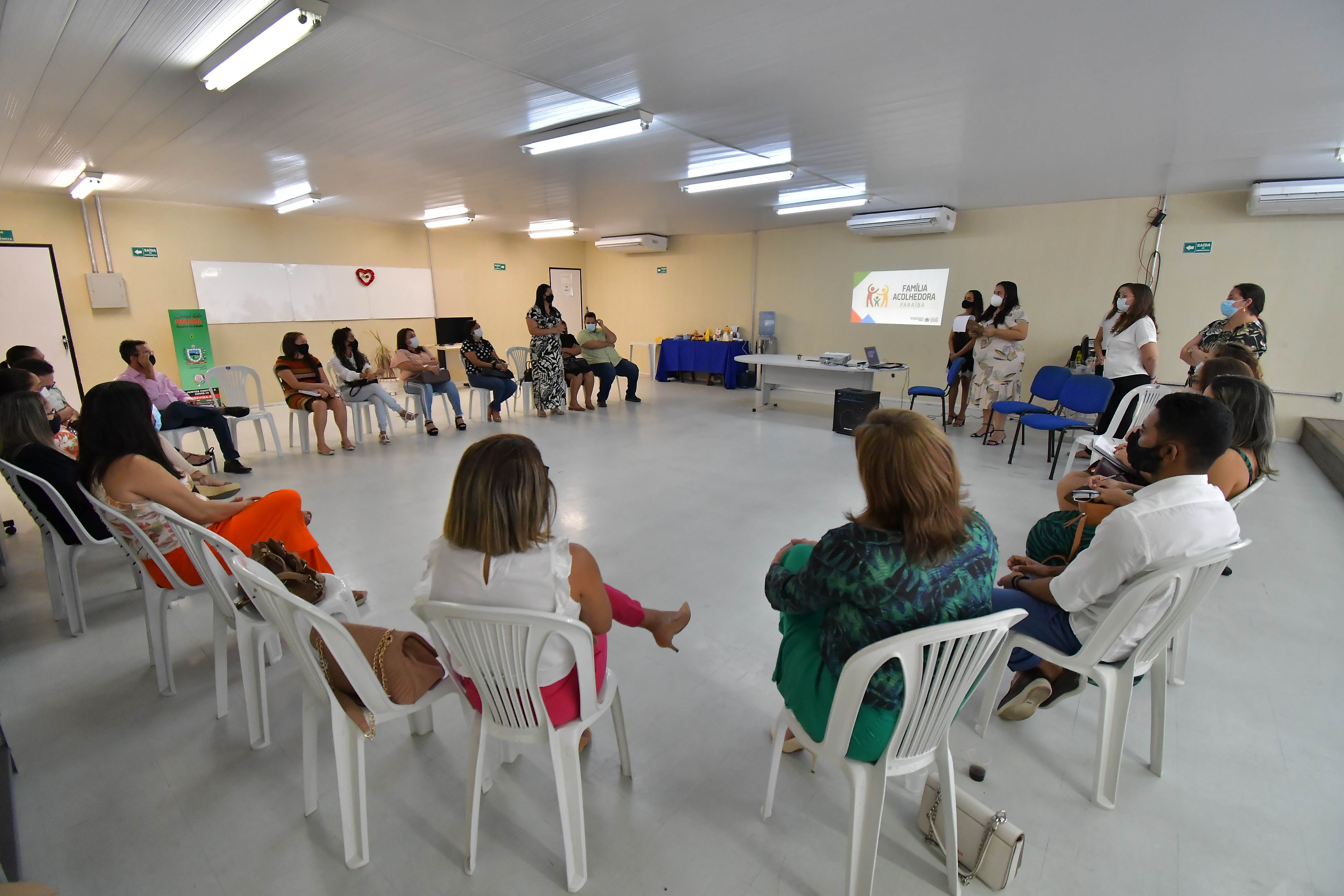 16-02-22 Reunião Familia Acolhedora Espaço Cultural foto manodecarvalho (52).JPG