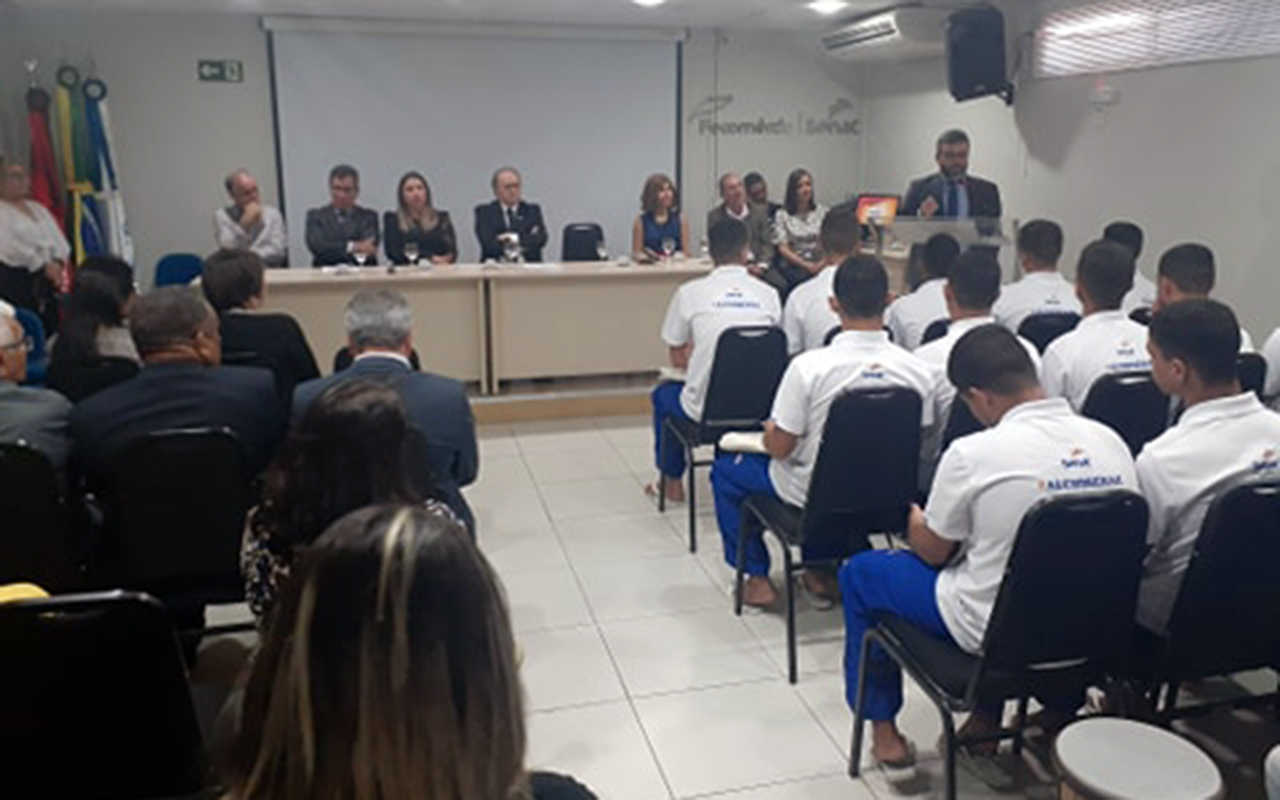 Socioeducandos do Lar do Garoto iniciam curso de Aprendizagem Profissional Jovem Aprendiz (3).jpg