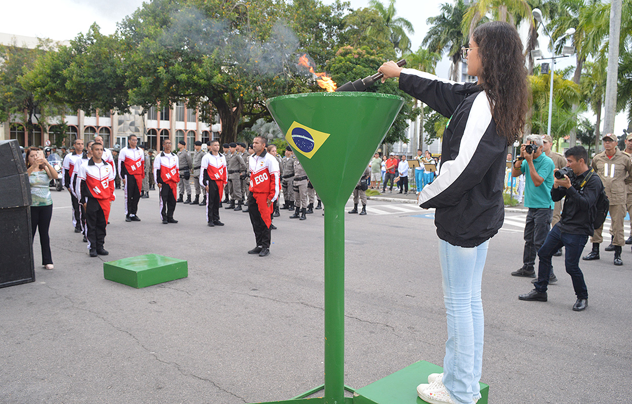 ligia na abertura da semana patria_foto walter rafael (5).JPG