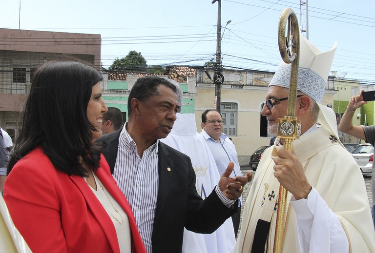 05_08_19 ligia feliciano representou o governador na missa de joao pessoa_foto francisco franca (1).jpg